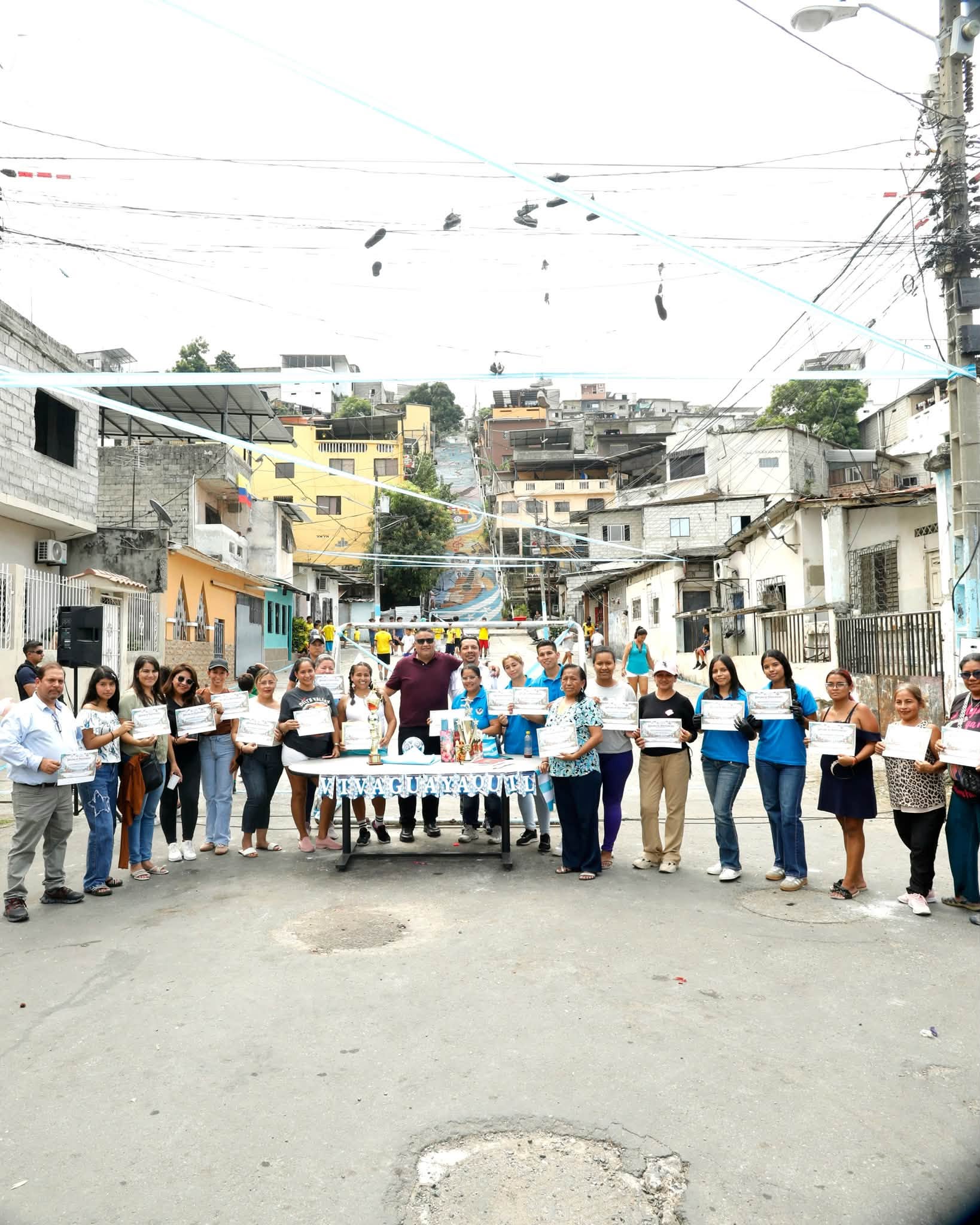 Fiesta en los Barrios reunió a decenas de familias de Mapasingue Este para celebrar los 491 años de Guayaquil